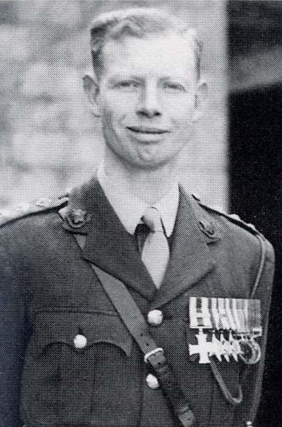 Major Douglas Edward
    ‘Doug’ Crawley (OC B Company, 2nd Parachute Battalion)